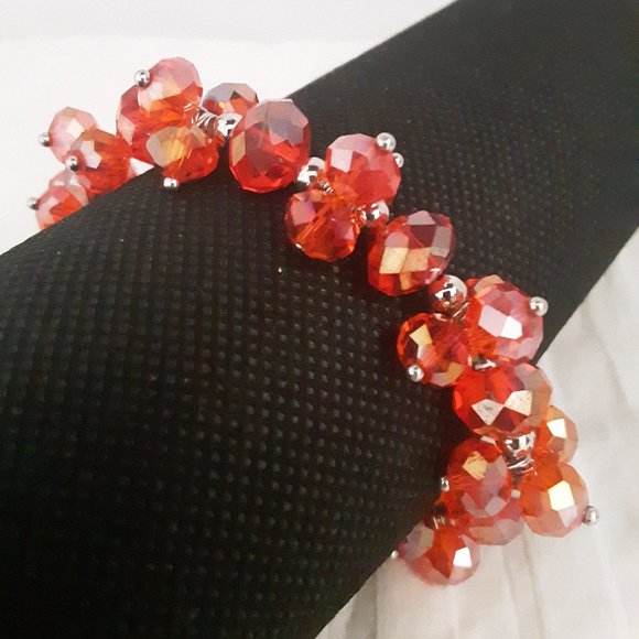 Red Beaded Cluster Aurora Borealis Stretch Elastic Bracelet - Picture 1 of 4